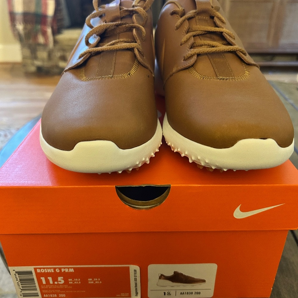 Nike Men’s “Roshe G Premium” Spikeless Leather Golf Shoes, new in box, size 11.5 - Picture 3 of 6